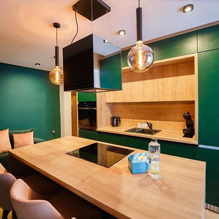 Green Velvet City Retreat ออราแด ภายนอก รูปภาพ